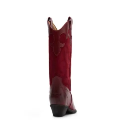 Rode leren cowboylaarzen met sierstiksels