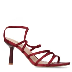 Rode sandalen met hak