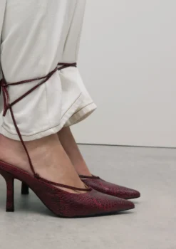 Rode snake pumps