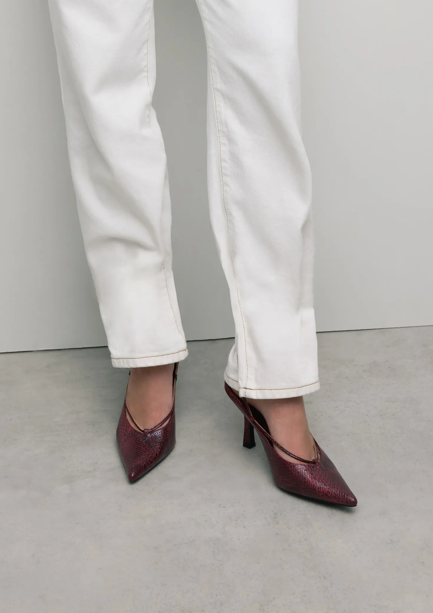 Rode snake pumps