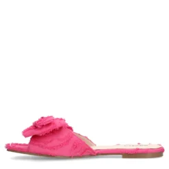 Roze slippers met strik
