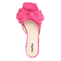 Roze slippers met strik