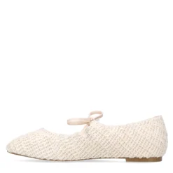 Witte gevlochten ballerina's