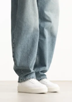 Witte sneakers met plateauzool