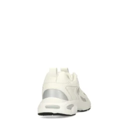 Witte sneakers met zilverkleurige details