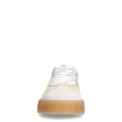 Zilveren suède sneakers met gele details