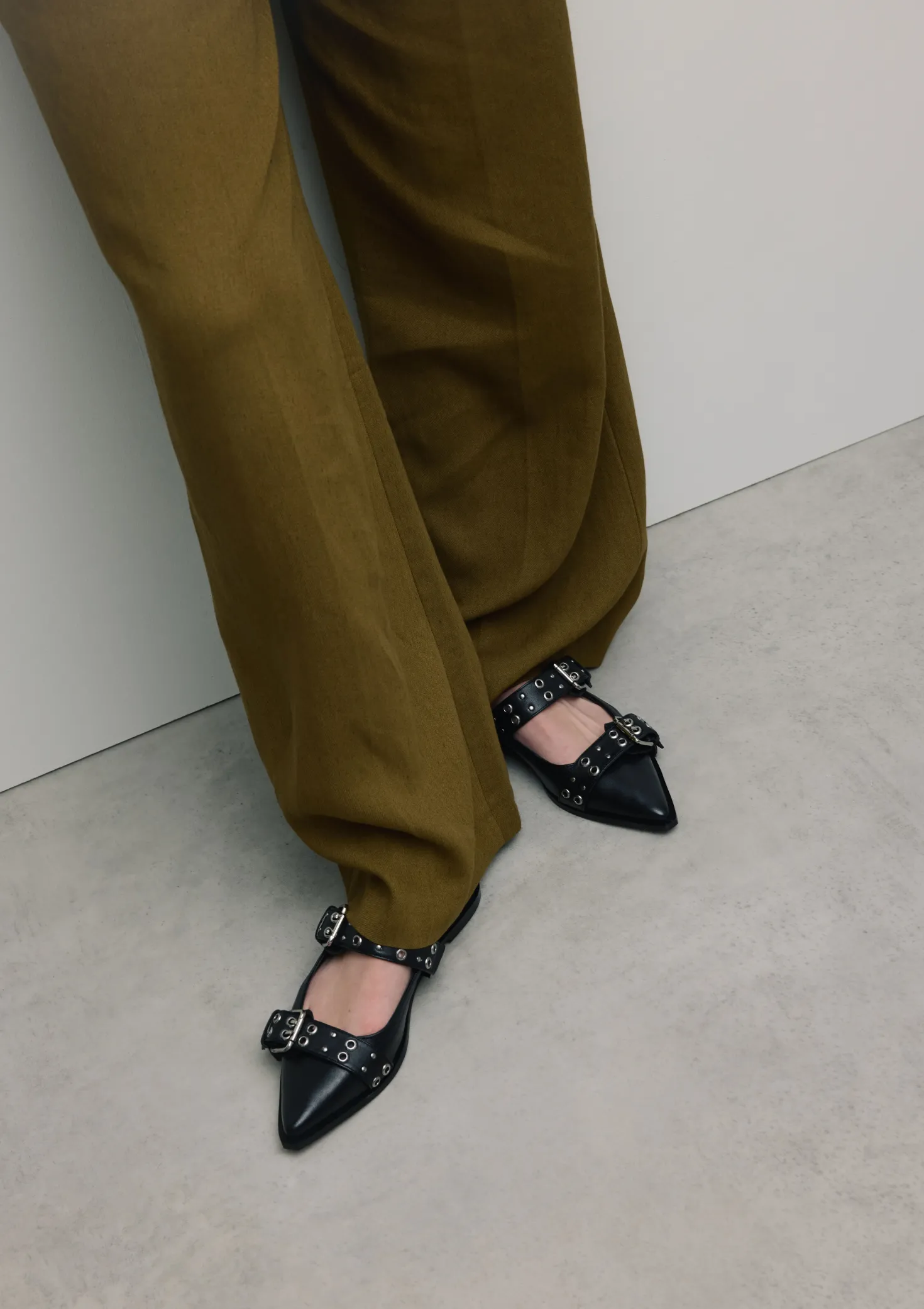Zwarte buckle slingbacks