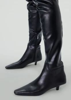 Zwarte hoge stretch laarzen met kitten heel