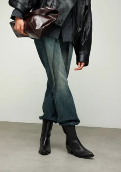Zwarte leren enkellaarsjes met hak