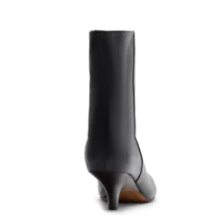 Zwarte leren enkellaarsjes met kitten heel