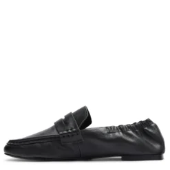 Zwarte leren loafers met rimpel design