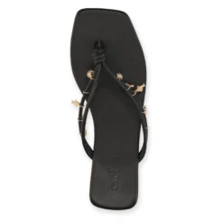 Zwarte leren slippers met goudkleurige charms