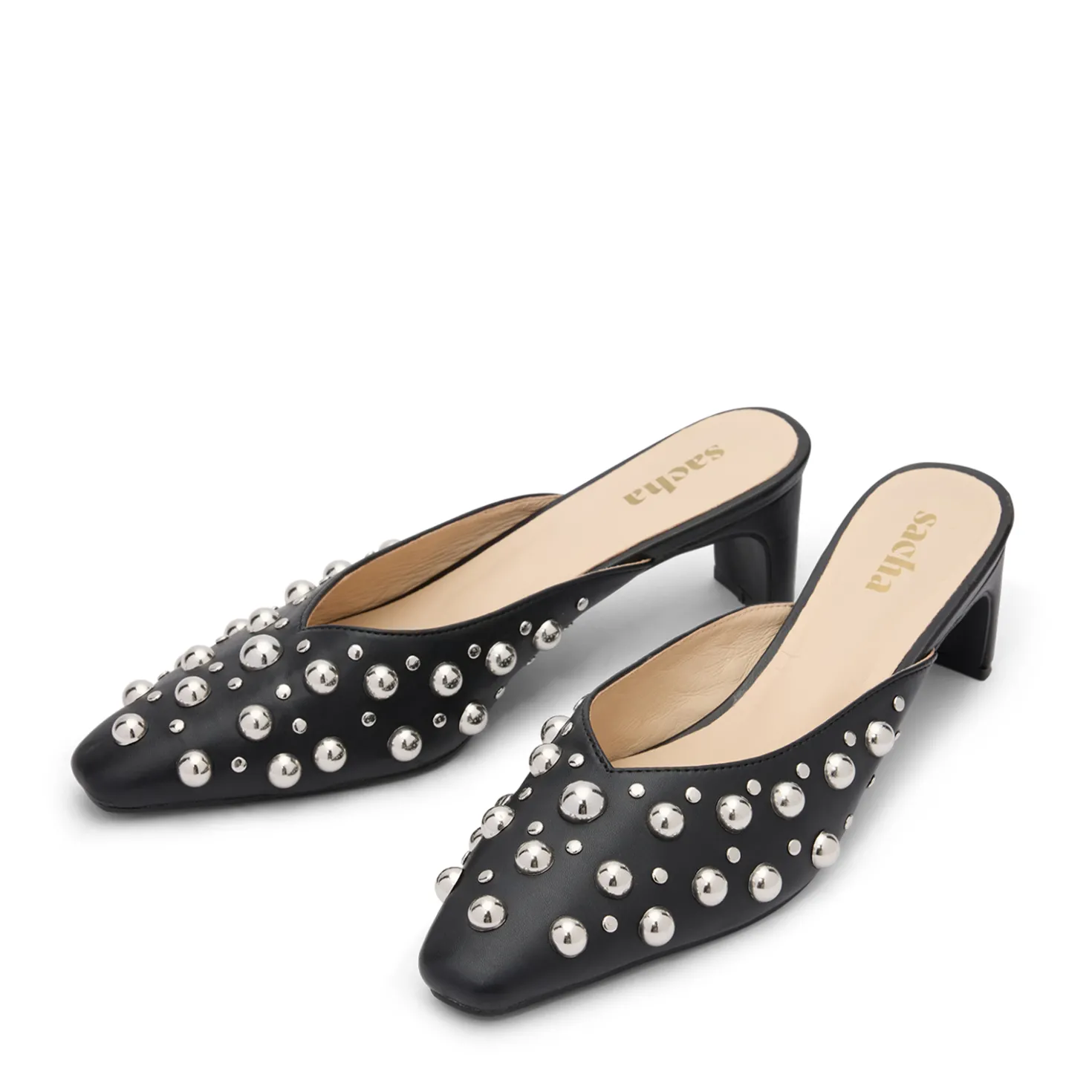 Zwarte muiltjes met zilverkleurige studs