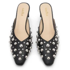 Zwarte muiltjes met zilverkleurige studs