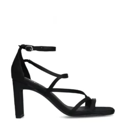 Zwarte sandalen met hak