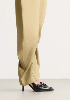 Zwarte slingbacks met veters