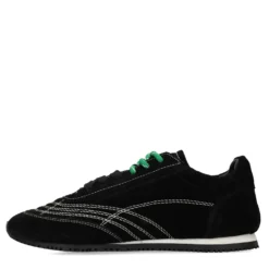 Zwarte sneakers met dubbele veters