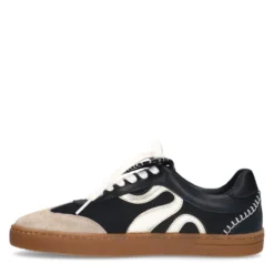 Zwarte suède sneakers met gouden details